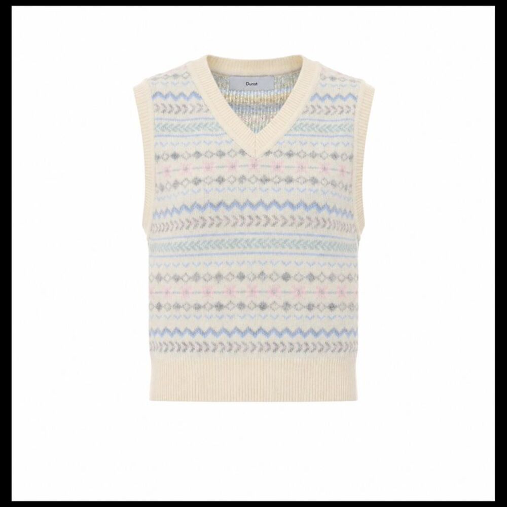 Dunst Women Kntted Vest